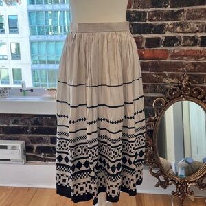 Adrianna Papell Cream and Black A-Line Skirt
